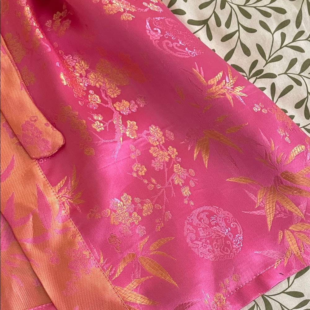 Pink Satin Kimono Robe Traditional with Gold Bamboo & Floral Print - Picture 4 of 11